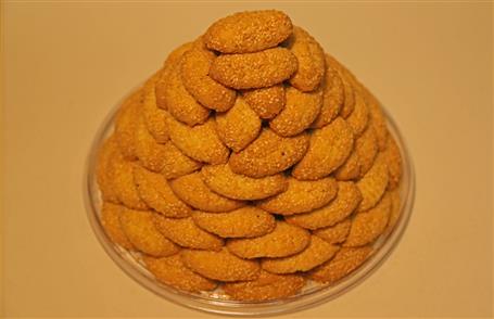 نان كنجدي  - ظرف طلقی